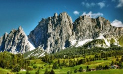 Hospitality: Cortina d'Ampezzo tra le mete più care con 3.500 € a notte