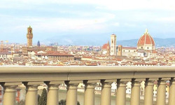 Piazzale Michelangelo ritrova lo splendore dell’antica balaustra