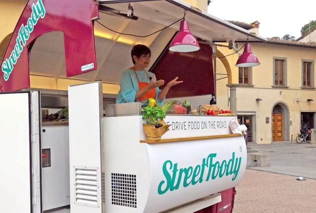 Cibo di strada, le tendenze: panini d’autore, fritti, gelato e cibo etnico  On the road oltre 150 veicoli firmati StreetFoody